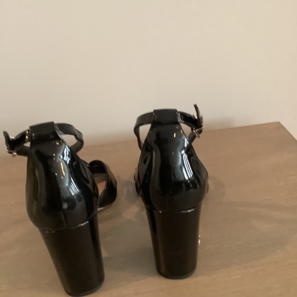 Sam Edelman ankle strap, block heel, sandal - Picture 7 of 9